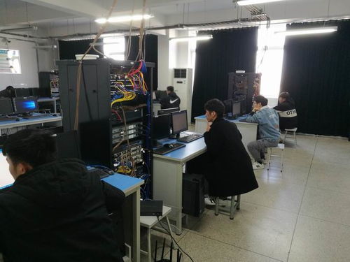 依托產業學院平臺，華為認證再結碩果 計算機工程學院24名學生通過華為HCIP-Datacom認證，夯實計算機網絡工程施工核心能力